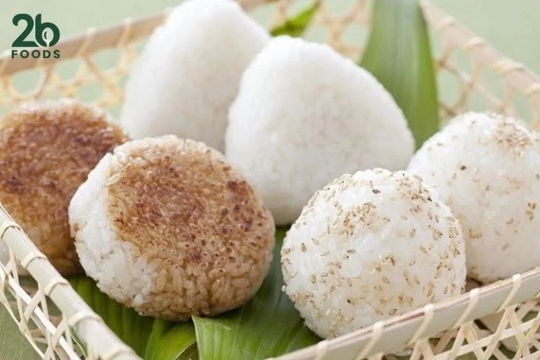 Cơm Nắm Muối Mè Cho Bé Đi Học – Đơn Giản Mà Dinh Dưỡng