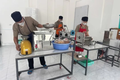 2B Foods Là Ai? Hành Trình Từ Làng Ta Food Đến Thương Hiệu Mới
