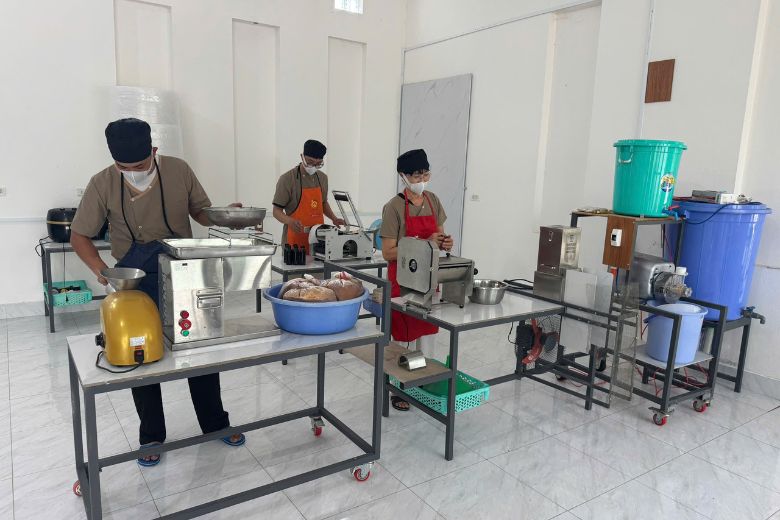 quy trình sản xuất tại nhà máy 2b foods
